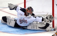 壹号娱乐官网-战况激烈！球员在比赛中展现出色体能和技巧，球员展示